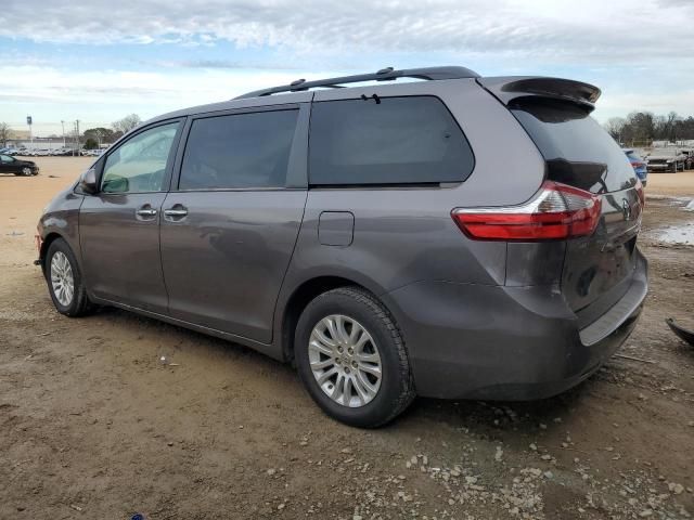 2015 Toyota Sienna XLE