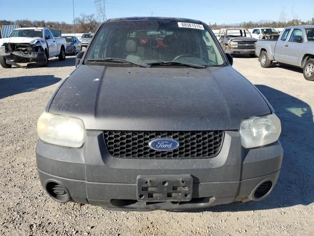 2005 Ford Escape XLS