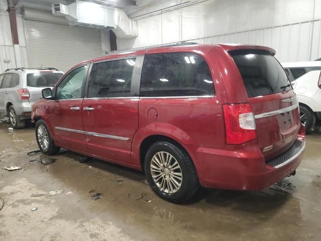 2014 Chrysler Town & Country Touring L