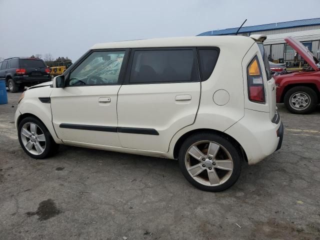 2010 KIA Soul +