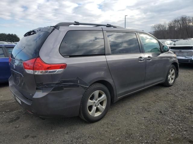 2011 Toyota Sienna LE