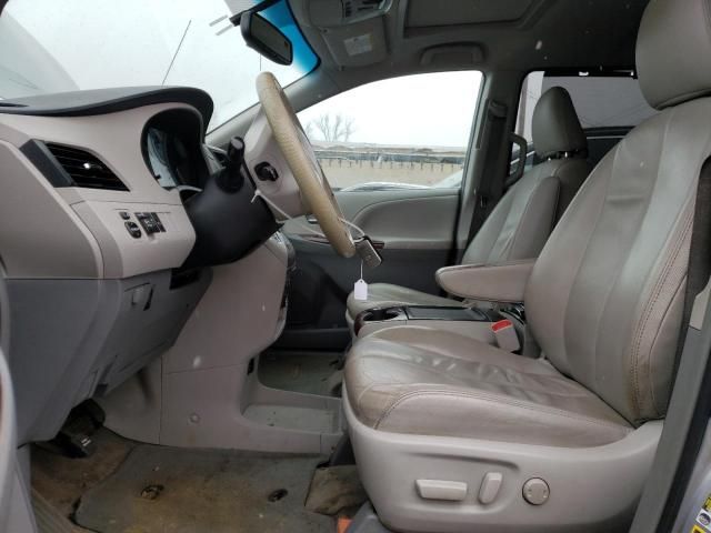 2013 Toyota Sienna XLE