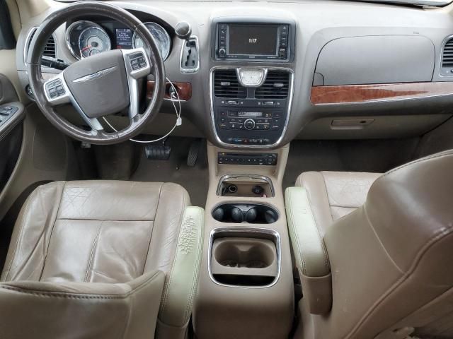 2011 Chrysler Town & Country Limited