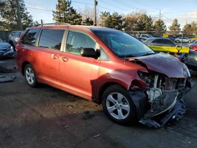 2012 Toyota Sienna LE