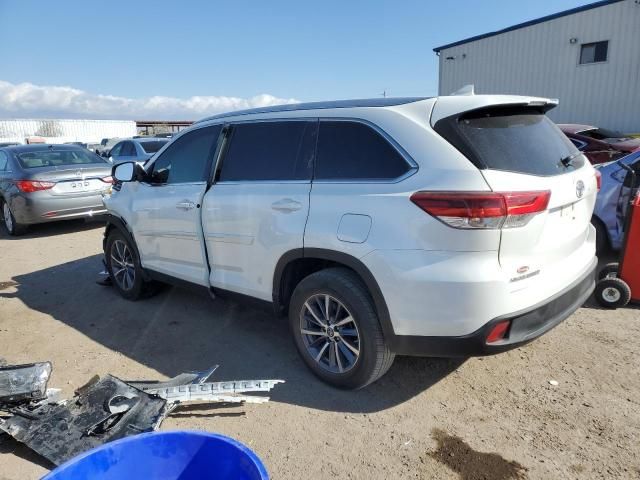 2019 Toyota Highlander SE