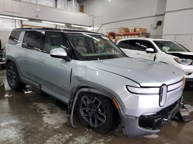 2024 Rivian R1S Adventure