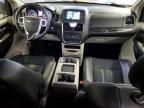 2014 Chrysler Town & Country Touring L