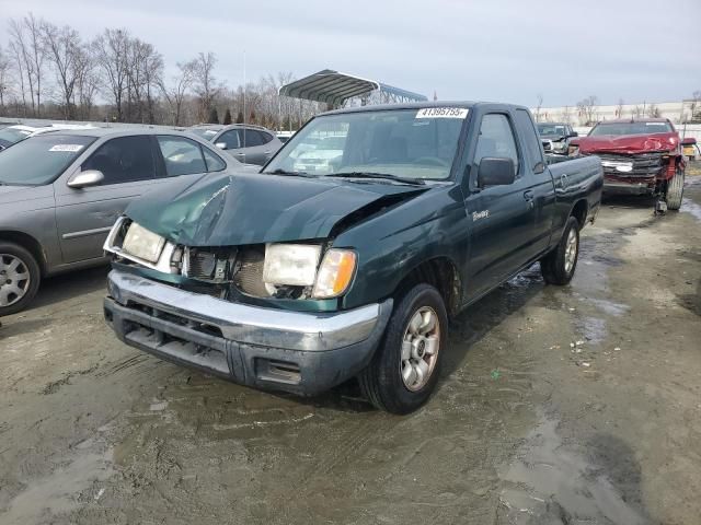 2000 Nissan Frontier King Cab XE