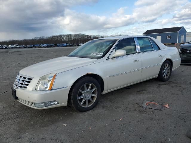 2011 Cadillac DTS Luxury Collection