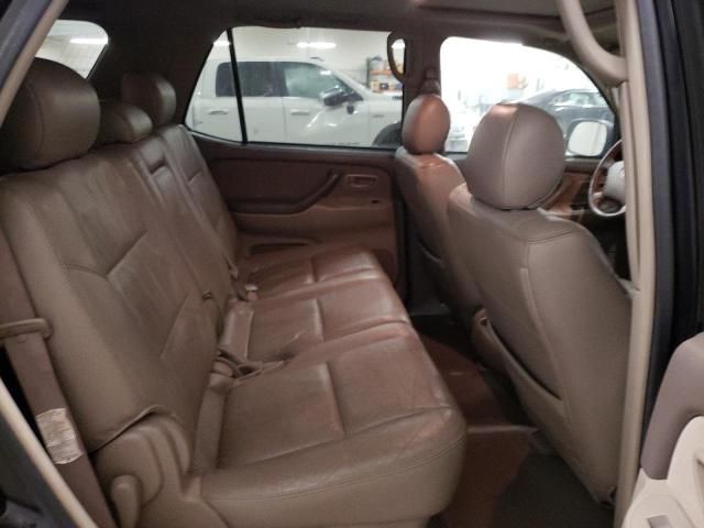 2005 Toyota Sequoia SR5