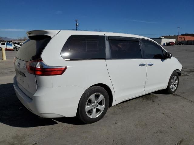 2016 Toyota Sienna