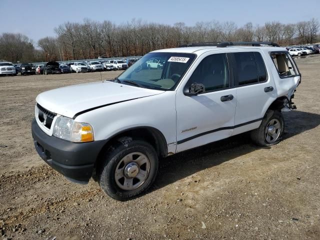 2004 Ford Explorer XLS