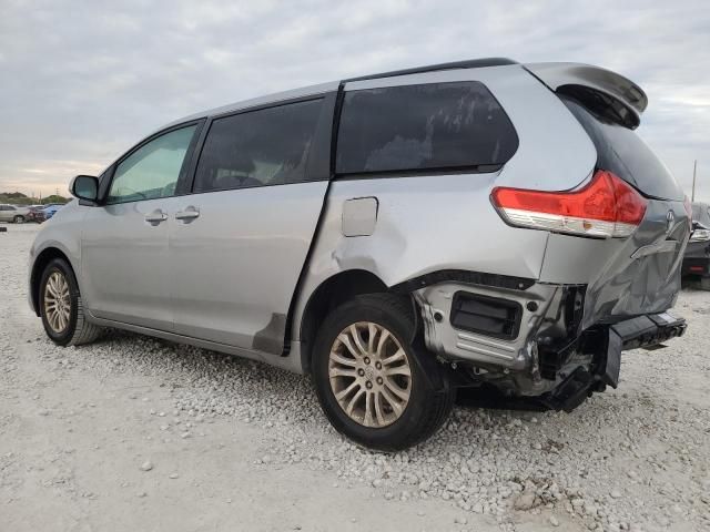 2012 Toyota Sienna XLE