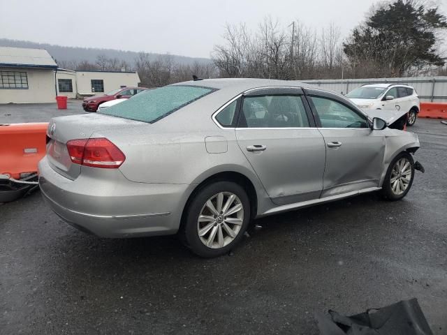 2012 Volkswagen Passat SEL