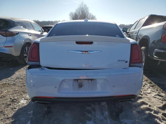 2018 Chrysler 300 S