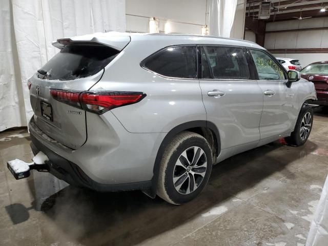 2021 Toyota Highlander Hybrid XLE