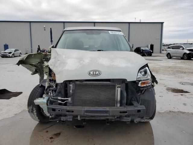 2011 KIA Soul +