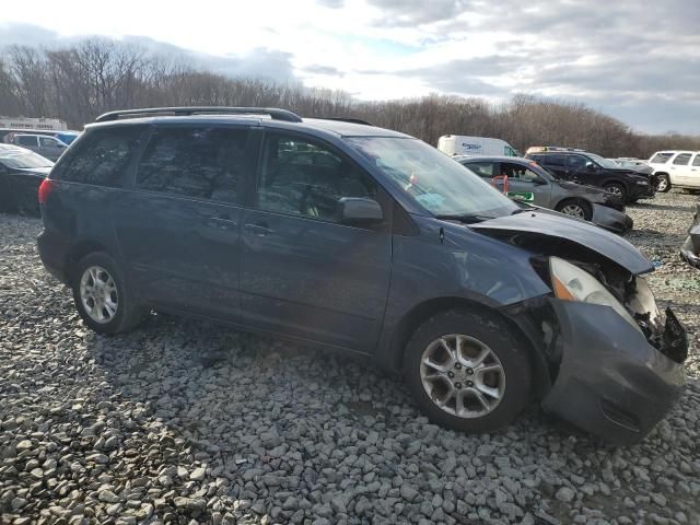 2006 Toyota Sienna LE