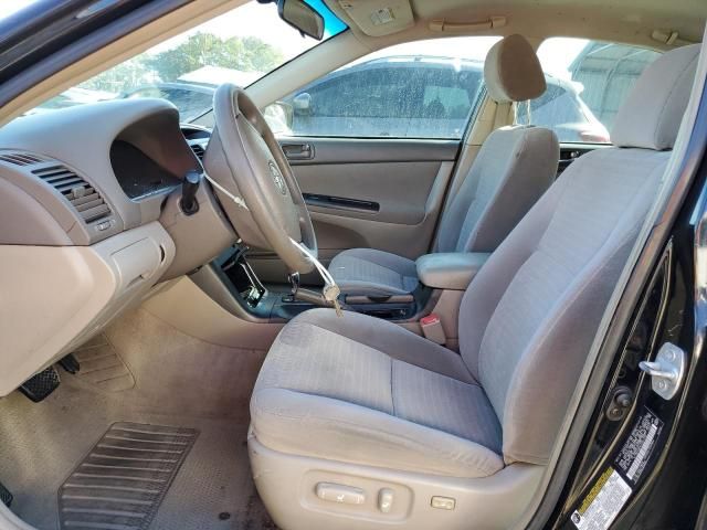 2005 Toyota Camry LE