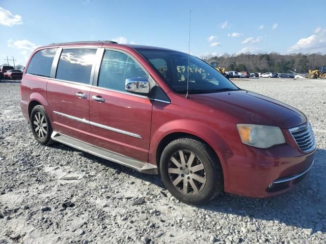 2012 Chrysler Town & Country Touring L