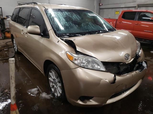 2011 Toyota Sienna LE