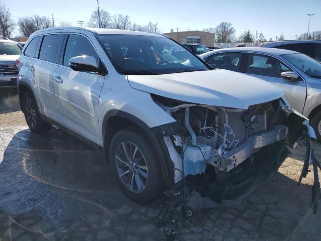 2019 Toyota Highlander SE