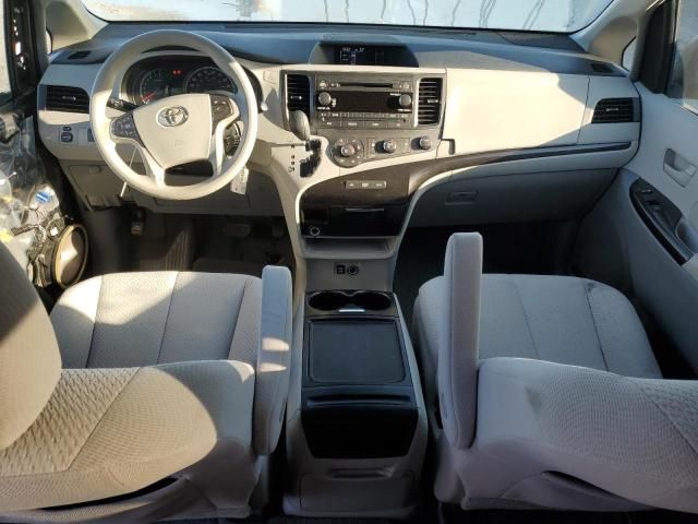 2012 Toyota Sienna LE