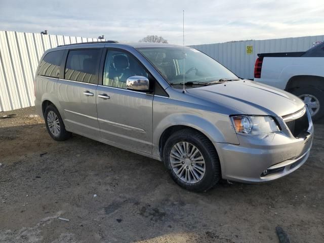 2014 Chrysler Town & Country Touring L