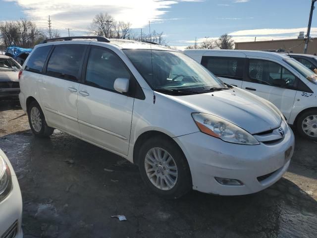 2010 Toyota Sienna XLE