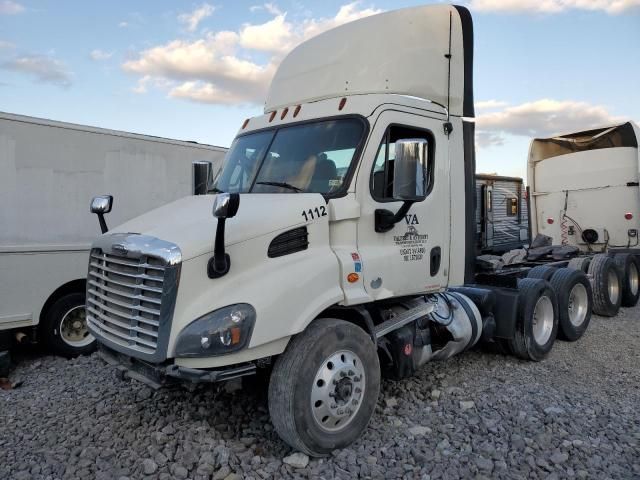 2017 Freightliner Cascadia 113