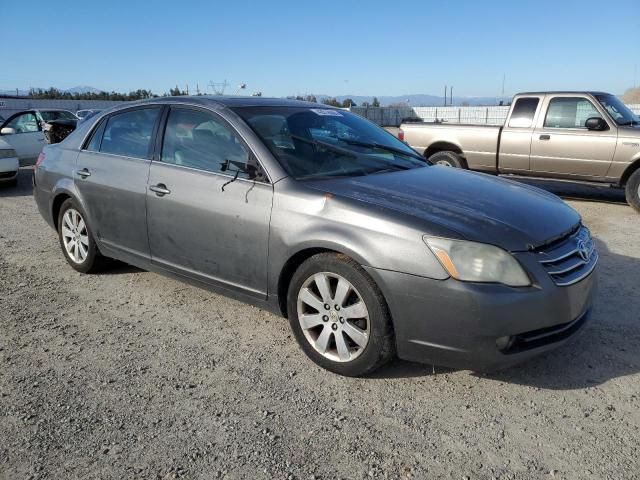 2005 Toyota Avalon XL