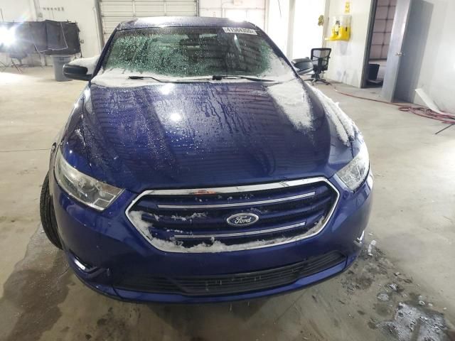 2013 Ford Taurus SE