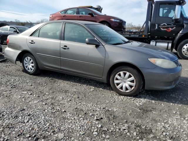 2005 Toyota Camry LE