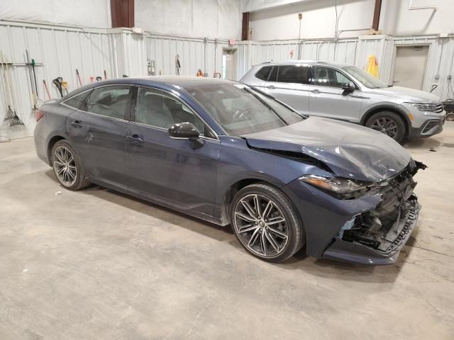 2019 Toyota Avalon XLE