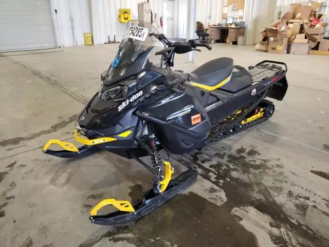 2024 Skidoo 2024 Skidoo Renegade