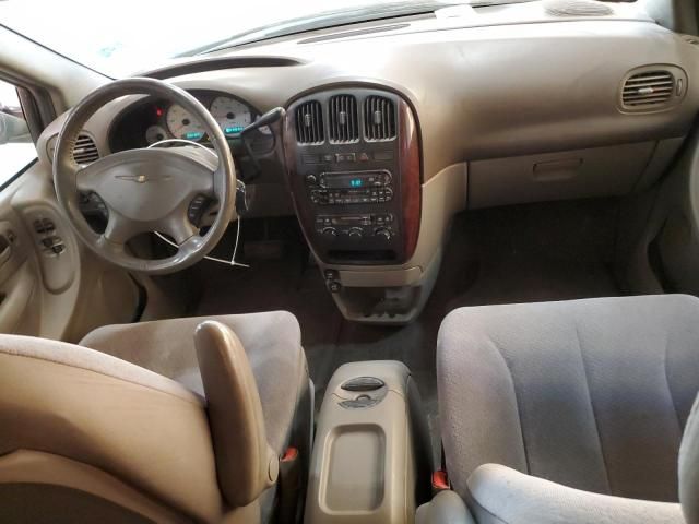 2003 Chrysler Town & Country EX