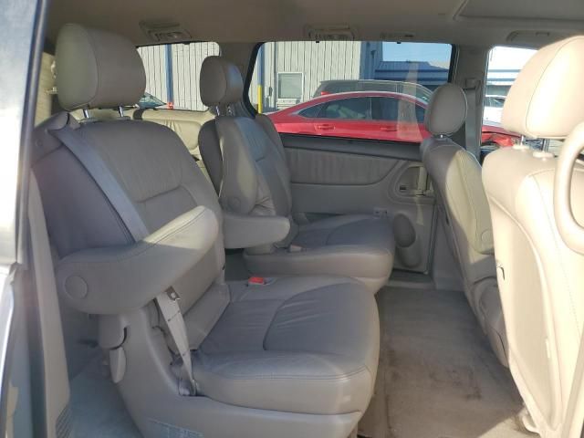 2007 Toyota Sienna XLE