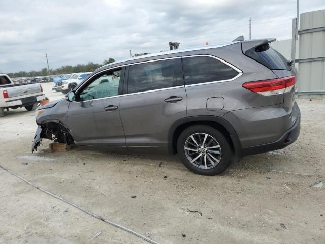 2018 Toyota Highlander SE