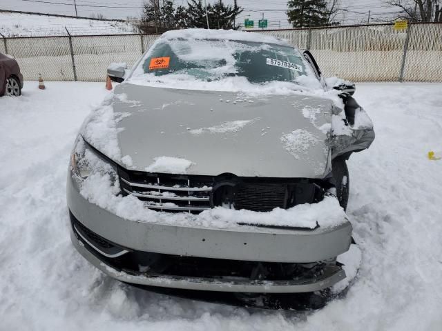 2013 Volkswagen Passat S