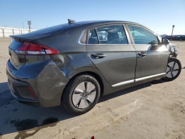 2020 Hyundai Ioniq SE