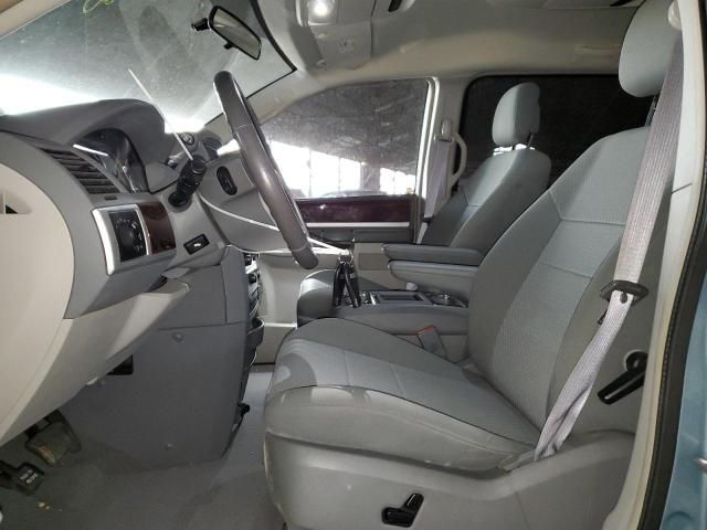 2010 Chrysler Town & Country Touring