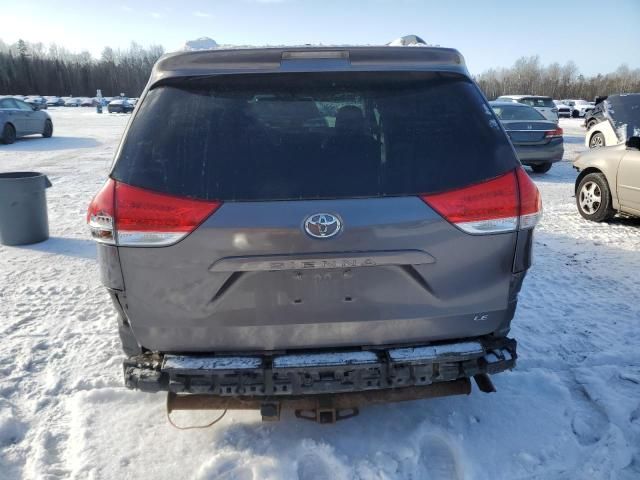 2011 Toyota Sienna LE