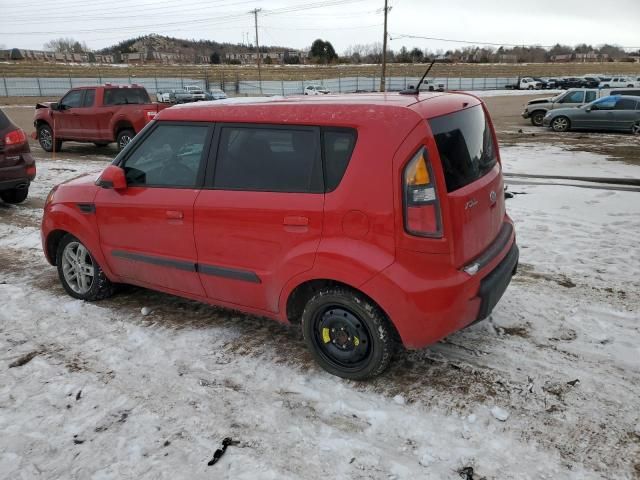 2010 KIA Soul +