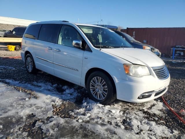 2014 Chrysler Town & Country Touring L