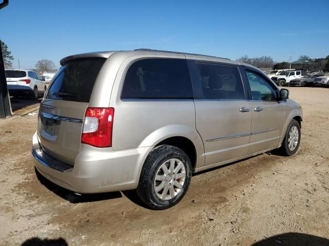 2015 Chrysler Town & Country Touring