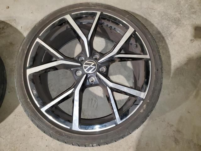 2000 2022 2022 Volks Tire