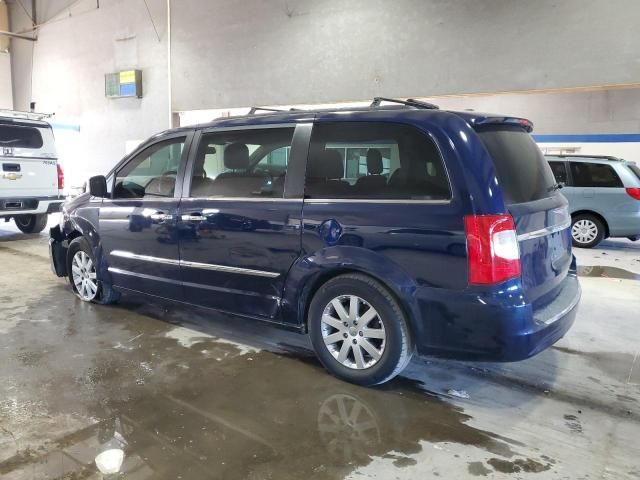 2012 Chrysler Town & Country Touring L