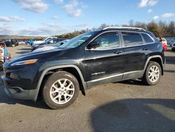 Vehiculos salvage en venta de Copart Brookhaven, NY: 2017 Jeep Cherokee Latitude