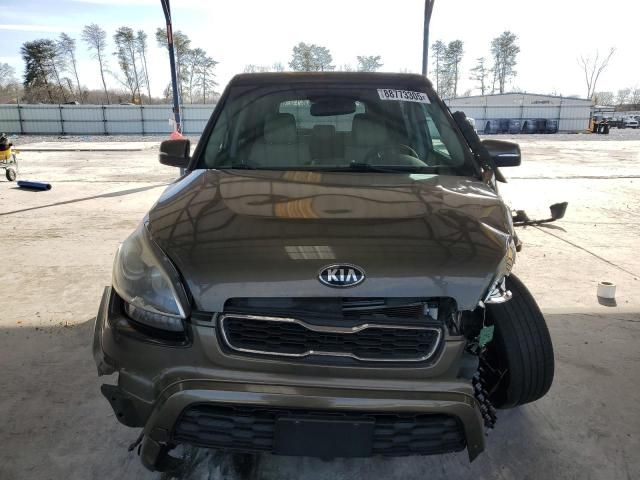 2013 KIA Soul +