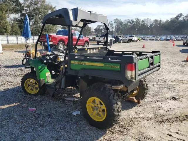 2014 John Deere 825I XUV